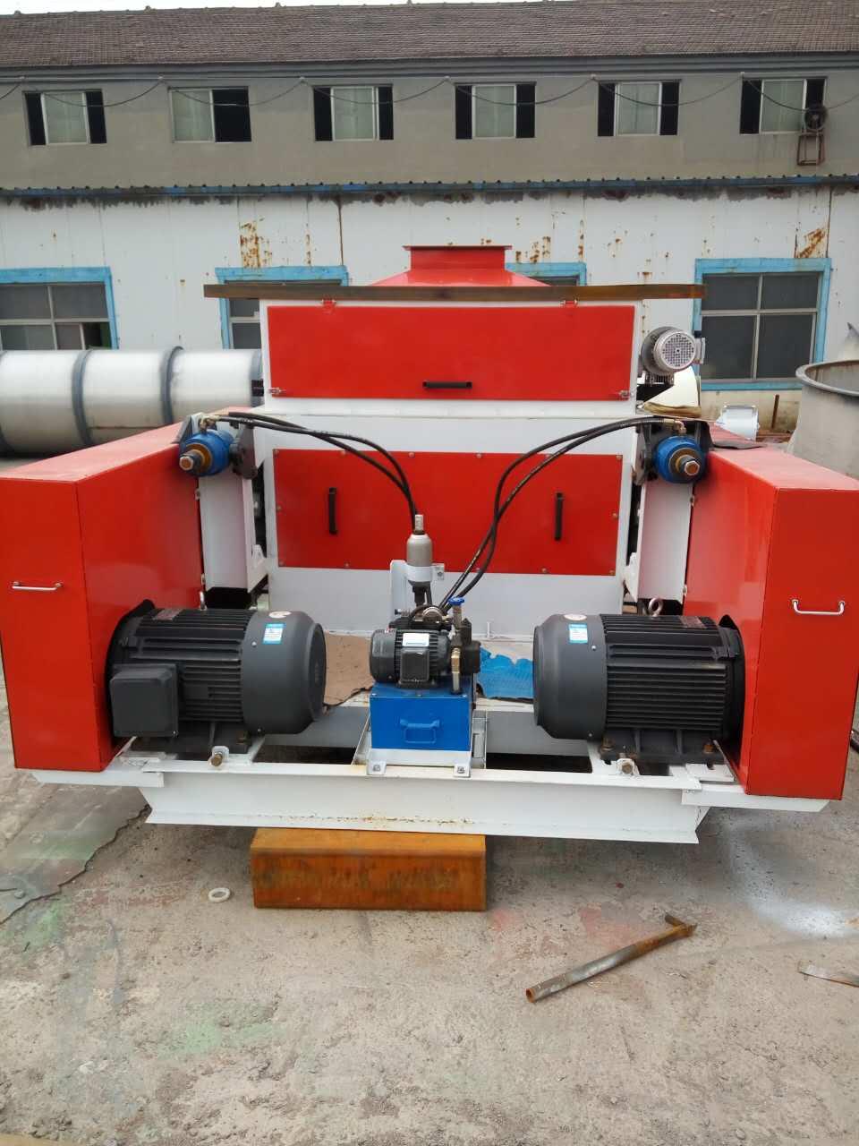 河南玉米蒸汽压片机价格 谷物饲料压片机多少钱