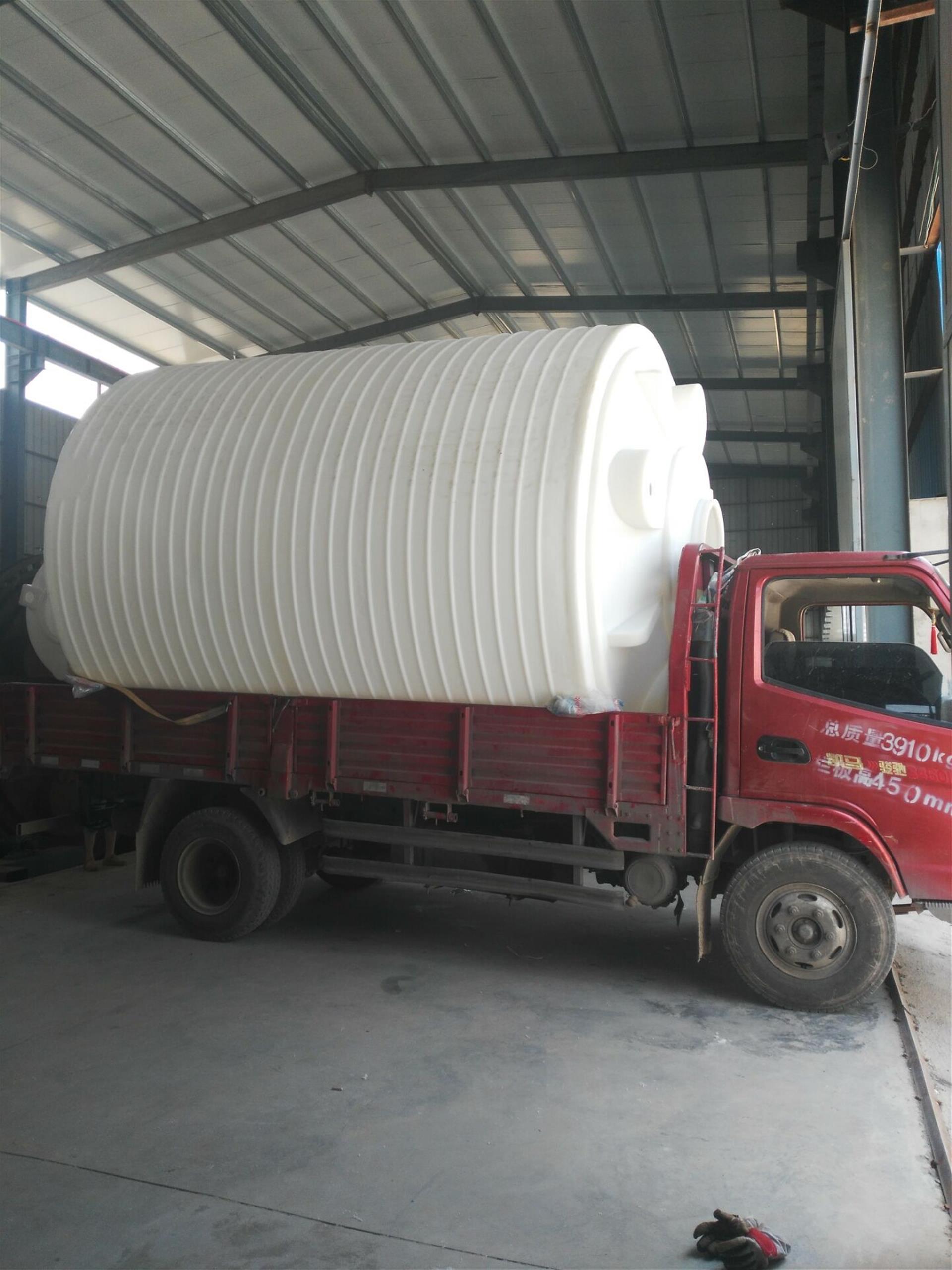 宁夏30吨塑料罐塑料桶30方水塔肥料储罐