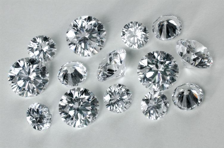 重庆奢侈品钻石回收 萧邦钻戒重庆回收